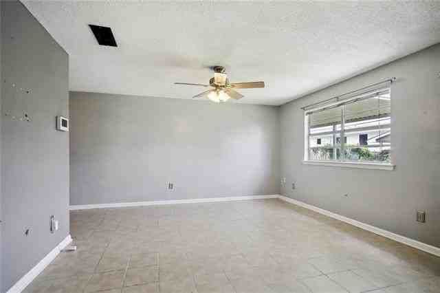 4029 14th St - Photo 3 of 15