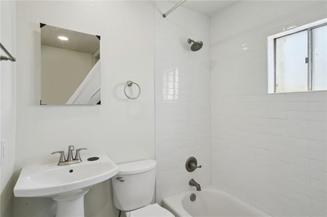 8302 Jeannette St #E - Photo 7 of 7