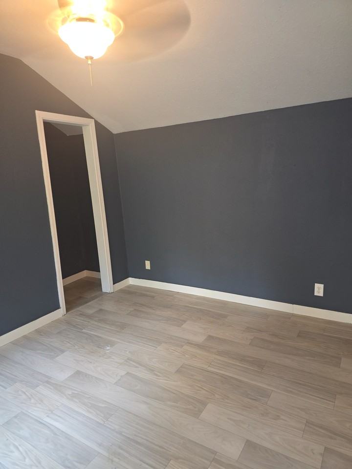 579 Main Street - Photo 4 of 28