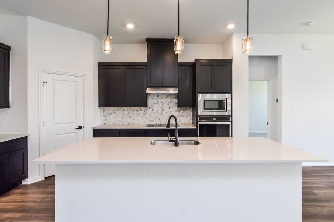 508 Virginia Way - Photo 6 of 19