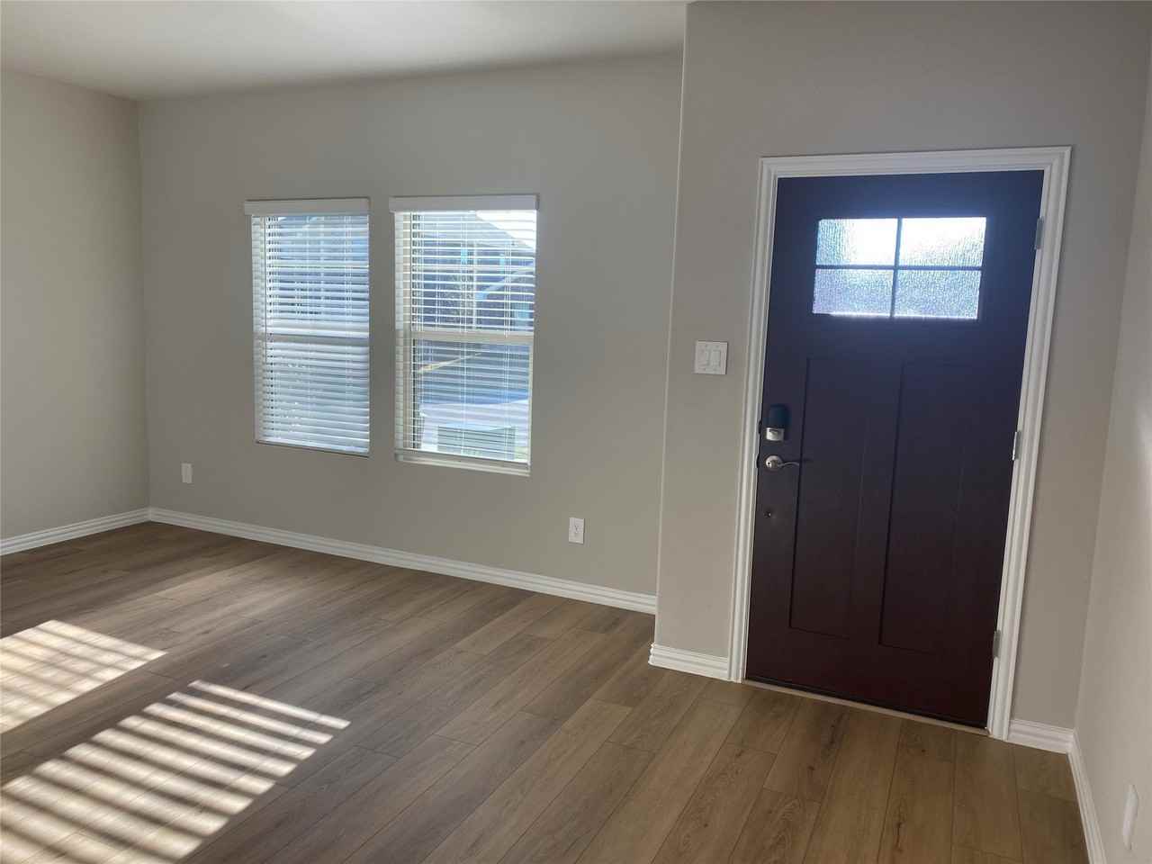 2129 Mustang Way - Photo 3 of 40