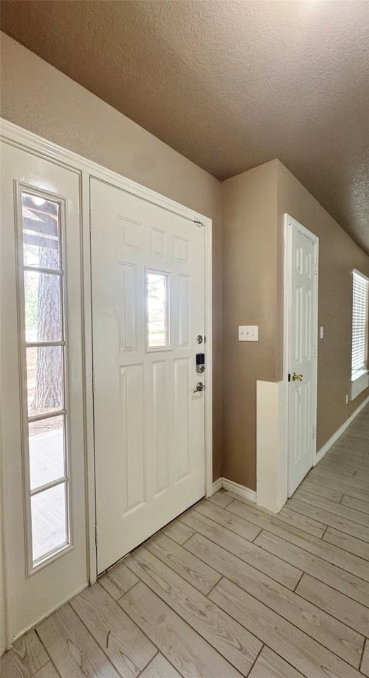 7001 Porthville Dr - Photo 2 of 17