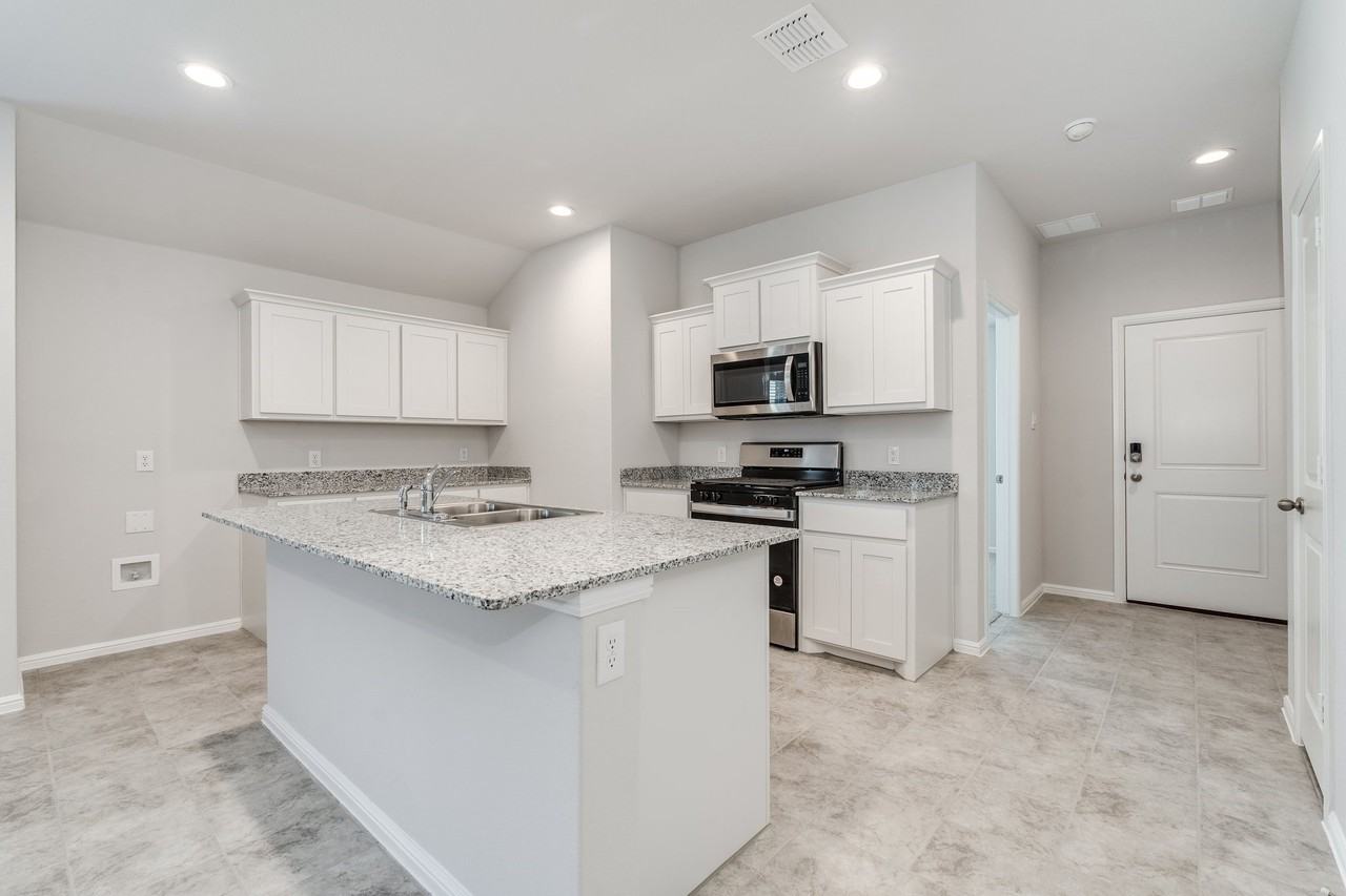 5812 Harvey Gap Ln - Photo 4 of 36