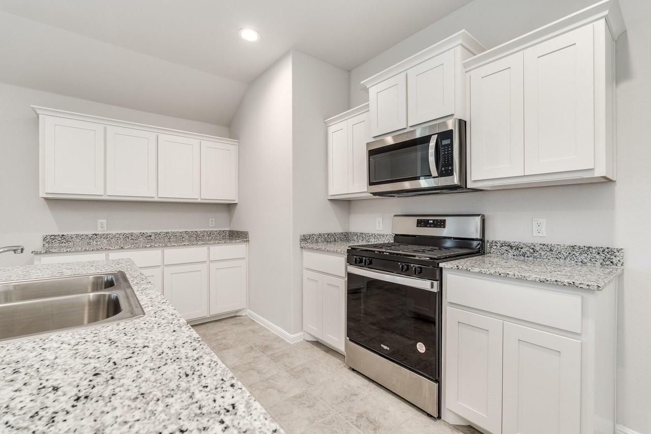 5812 Harvey Gap Ln - Photo 5 of 36