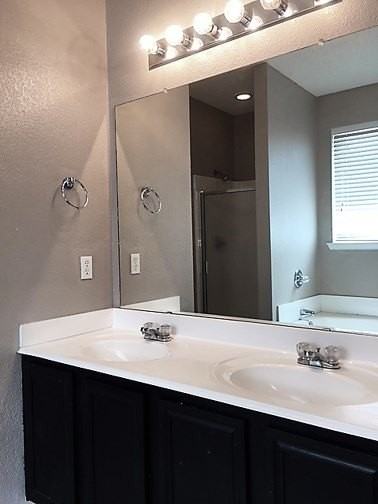 6304 Downeast Dr - Photo 7 of 10