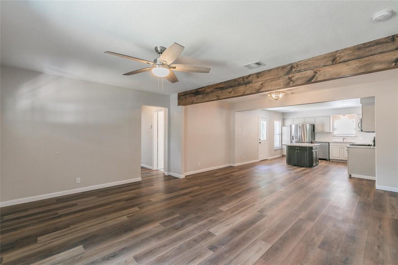 316 S 2nd St - Photo 3 of 27