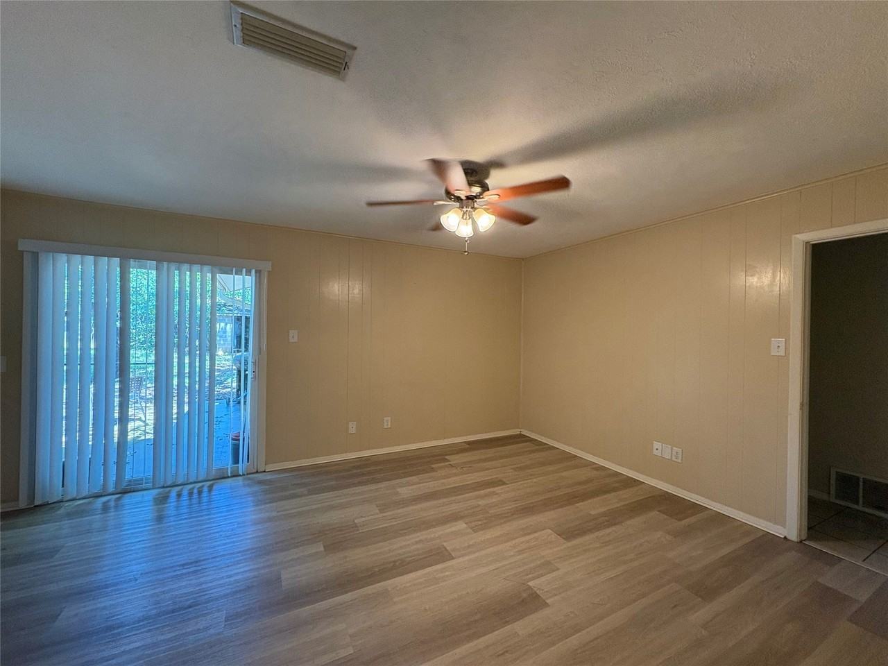 2021 Jacqueline Dr - Photo 5 of 20