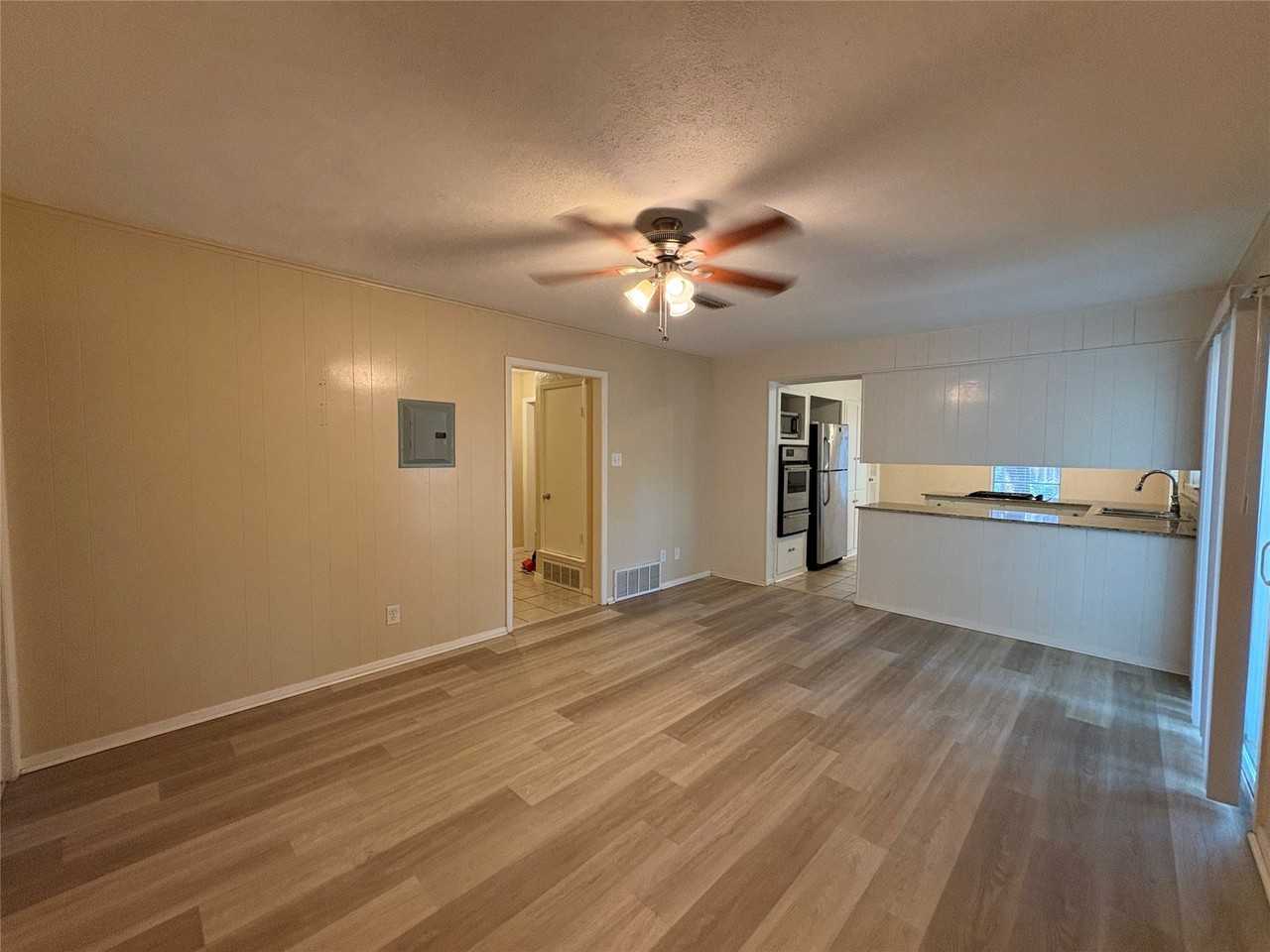 2021 Jacqueline Dr - Photo 6 of 20