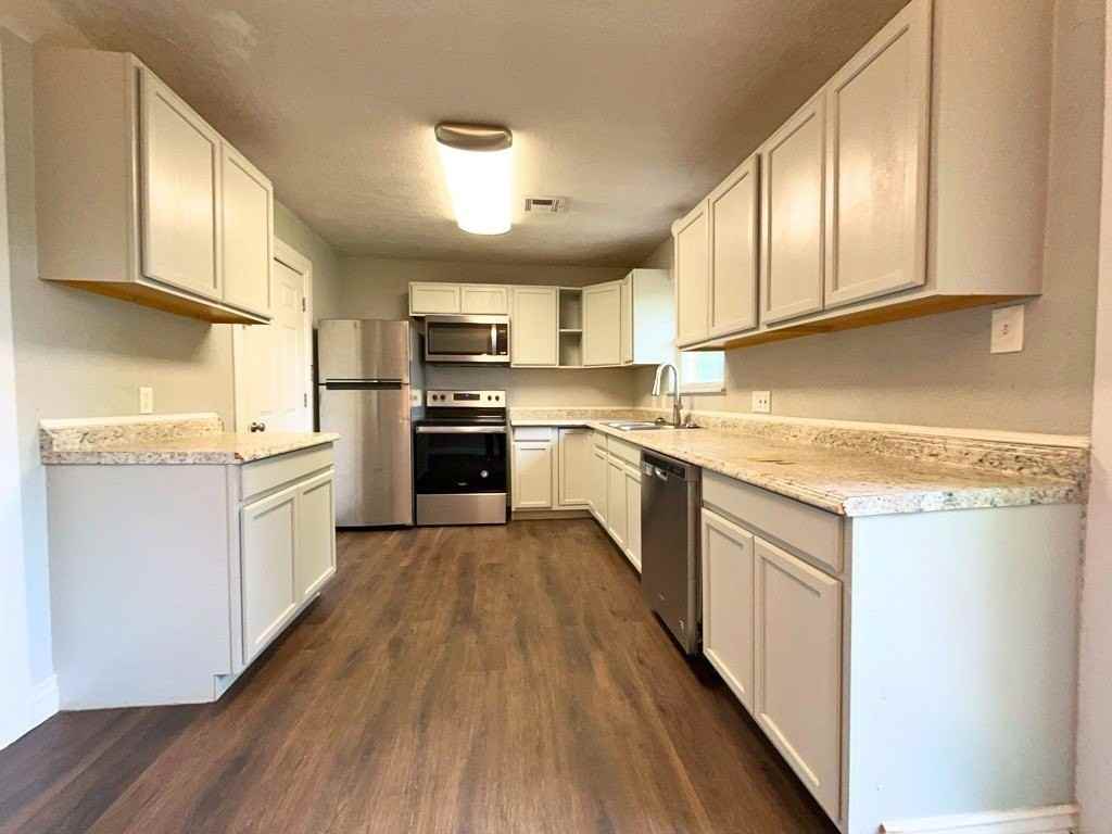 2709 Nw Hilltop Dr - Photo 5 of 20