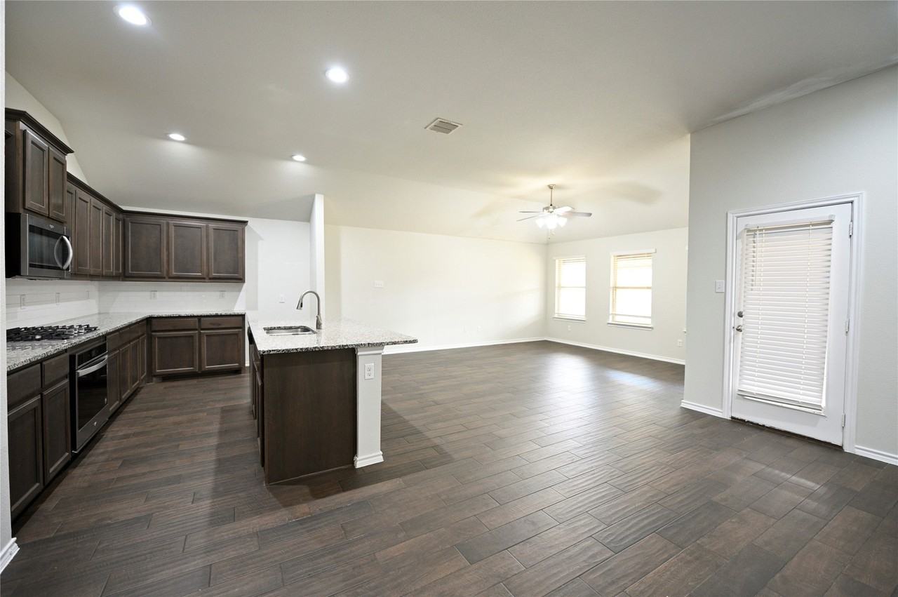 260 Old Wichita Trl - Photo 3 of 22