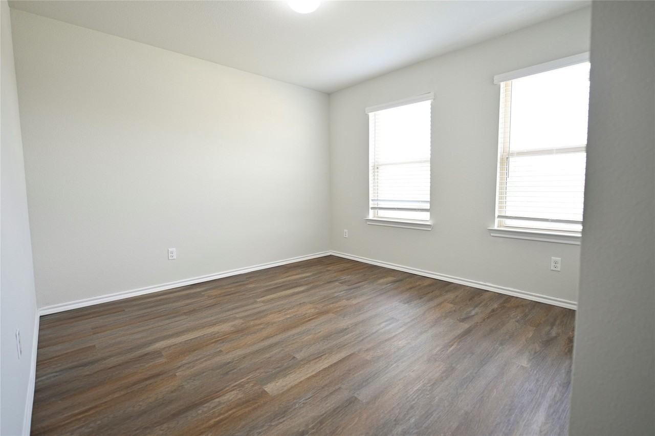 260 Old Wichita Trl - Photo 4 of 22