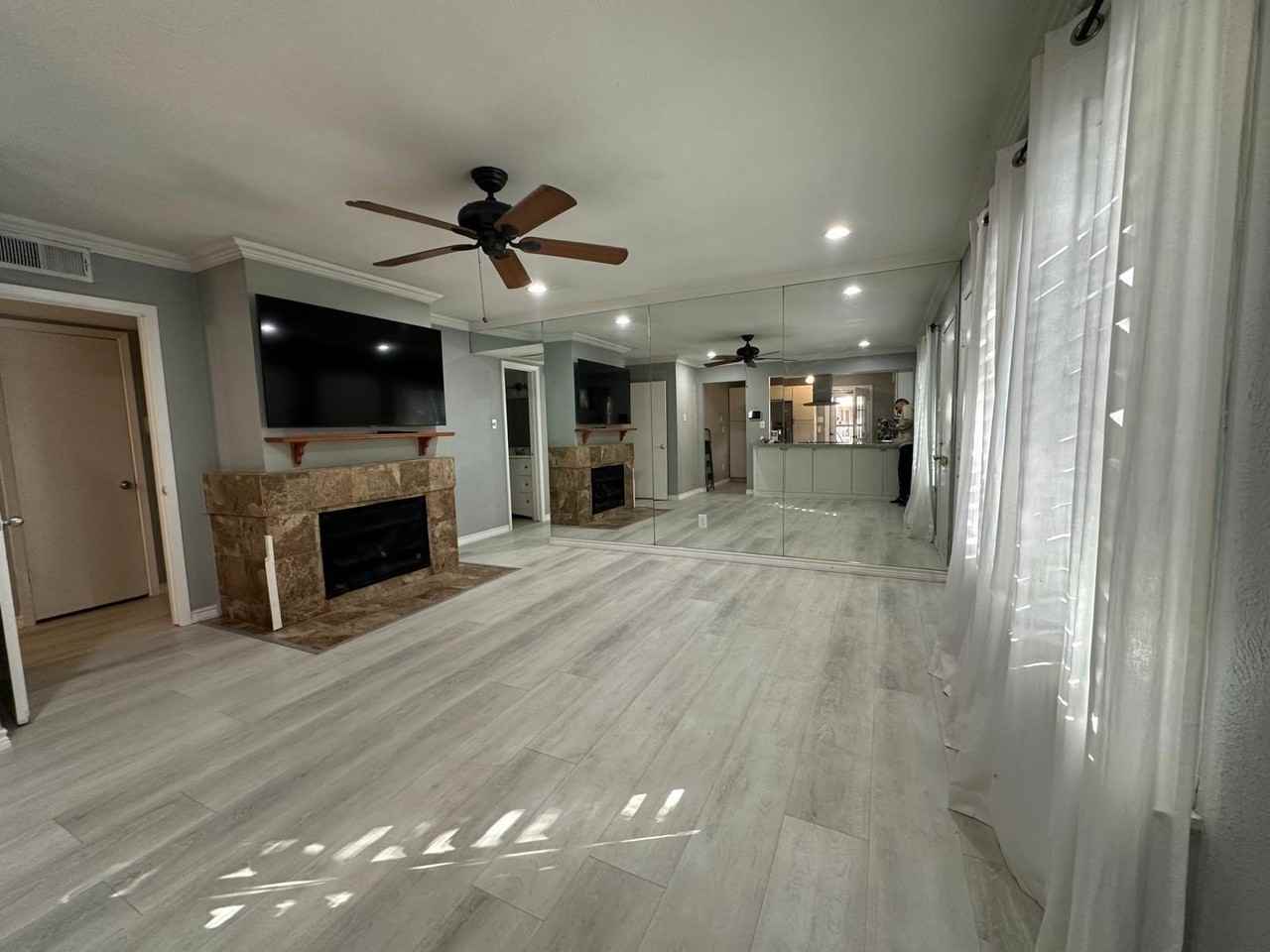 13701 Brookgreen Cir - Photo 5 of 22
