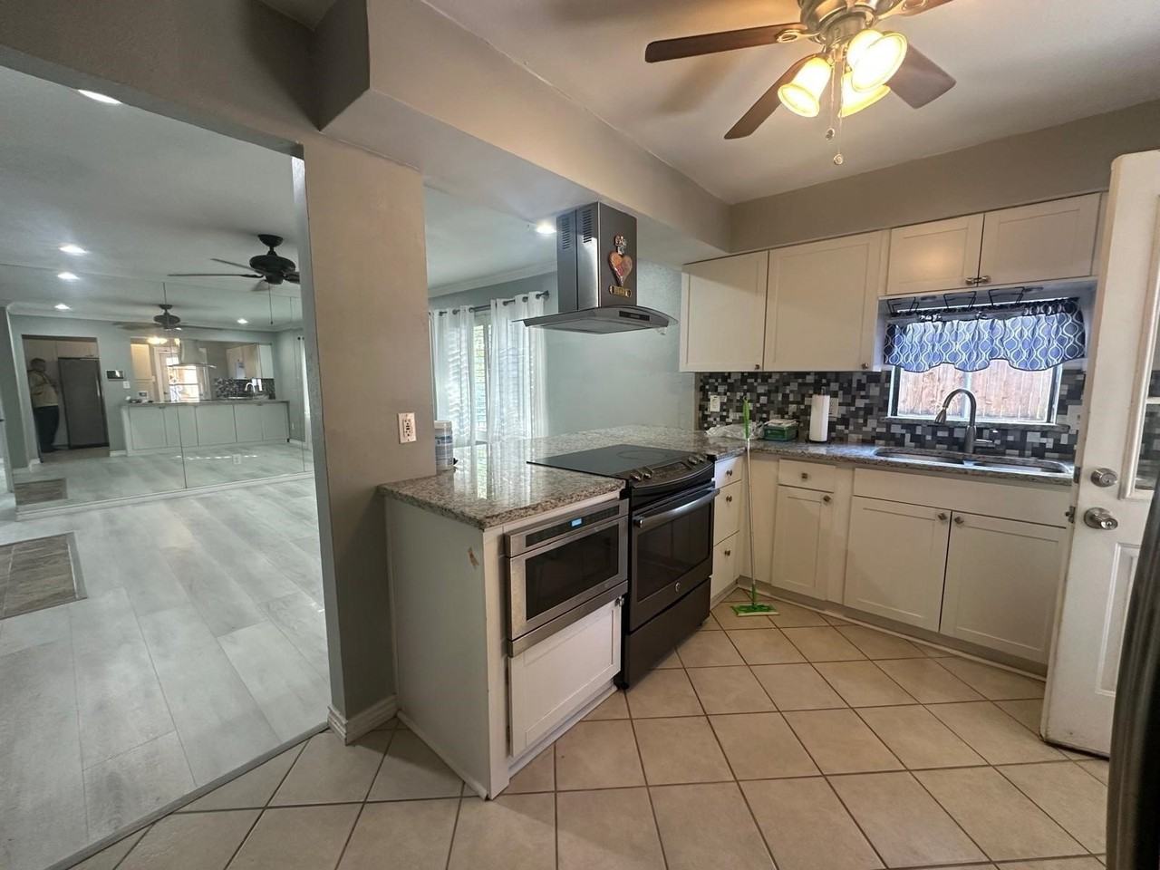 13701 Brookgreen Cir - Photo 6 of 22