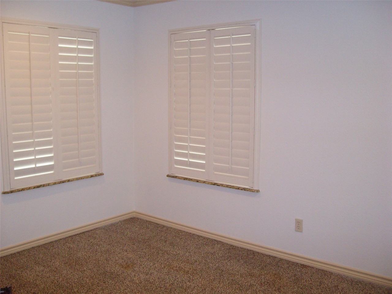 118 S Main St - Photo 6 of 11