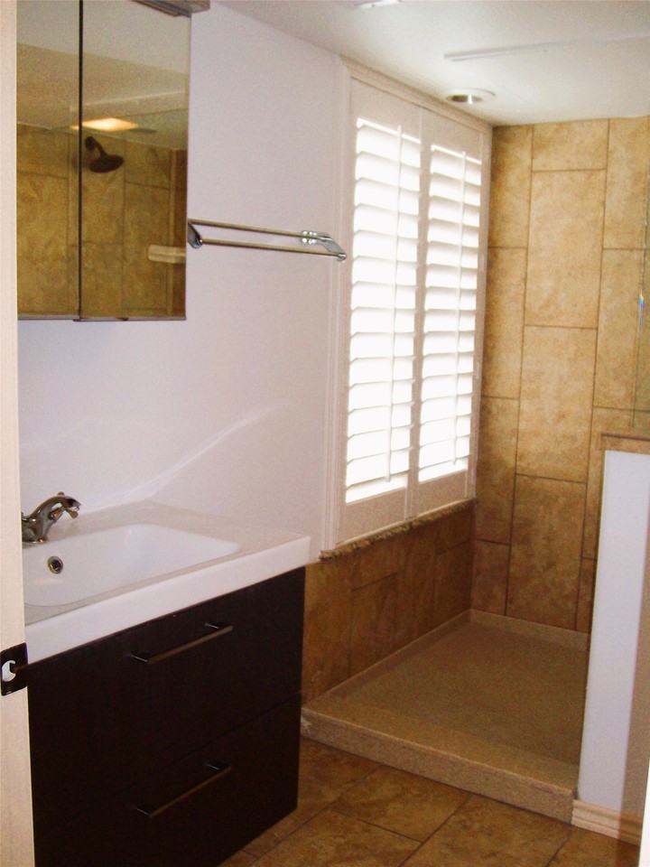 118 S Main St - Photo 7 of 11