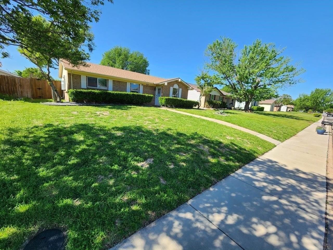 924 Meadow Mead Dr - Photo 2 of 21