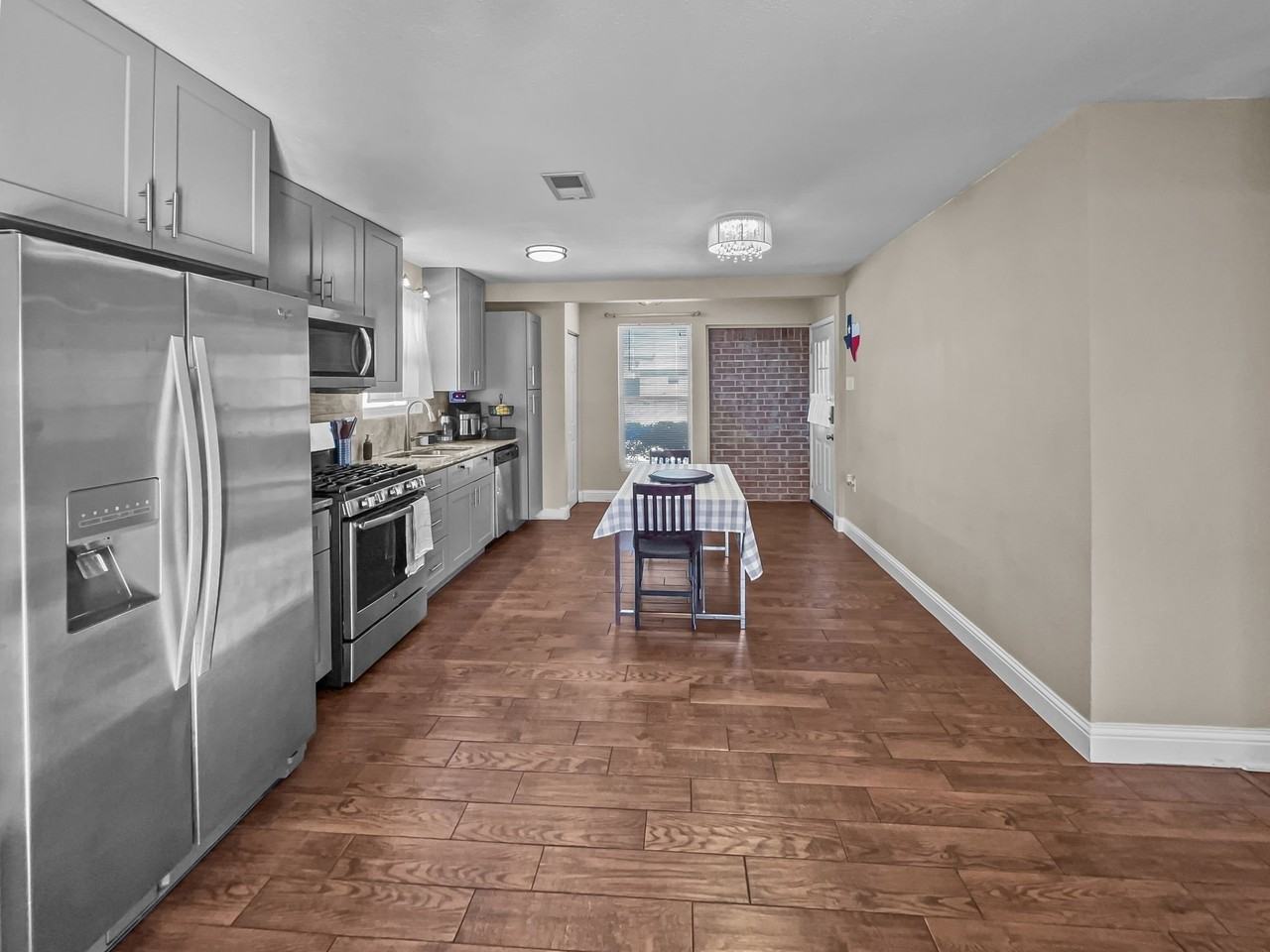 924 Meadow Mead Dr - Photo 3 of 21