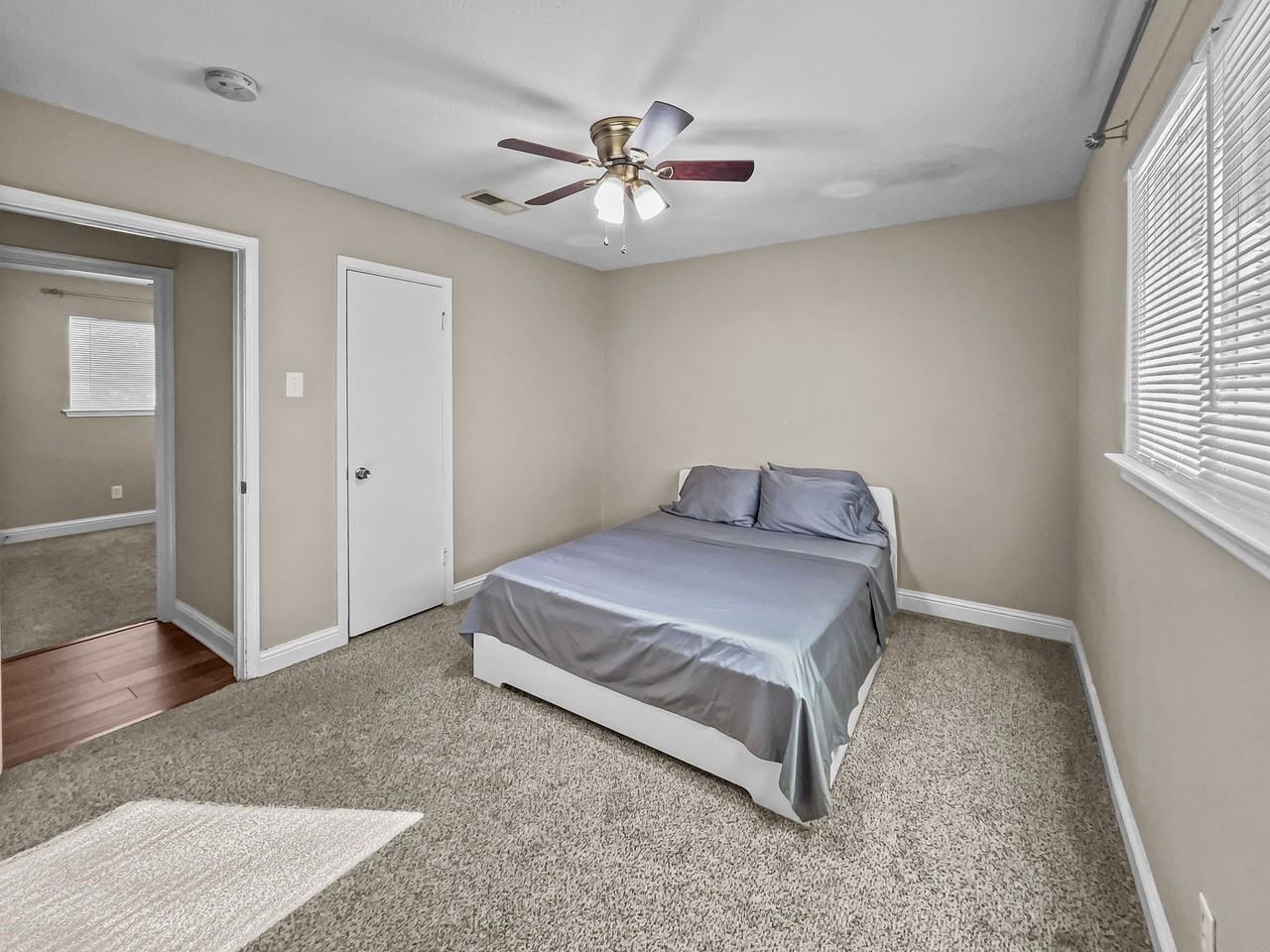924 Meadow Mead Dr - Photo 7 of 21