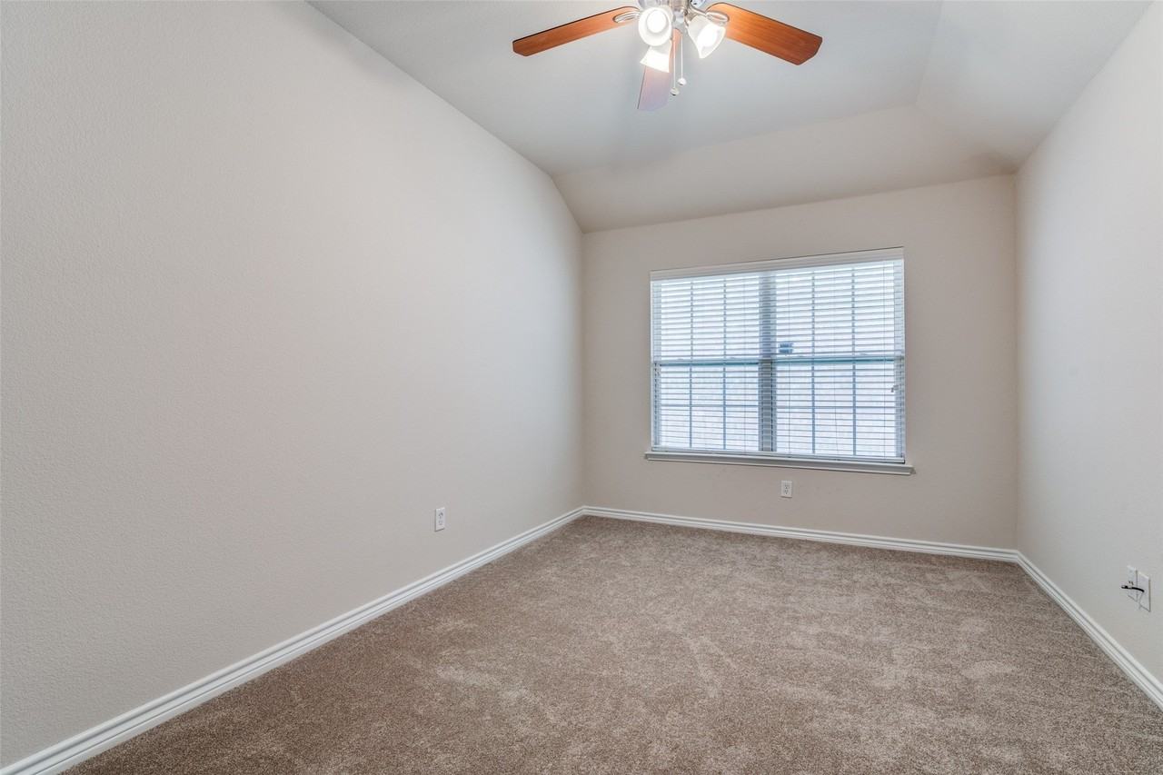 5813 Stone Mountain Rd - Photo 5 of 24