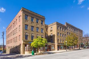 Astor Court Apartments - Photo 1 of 1