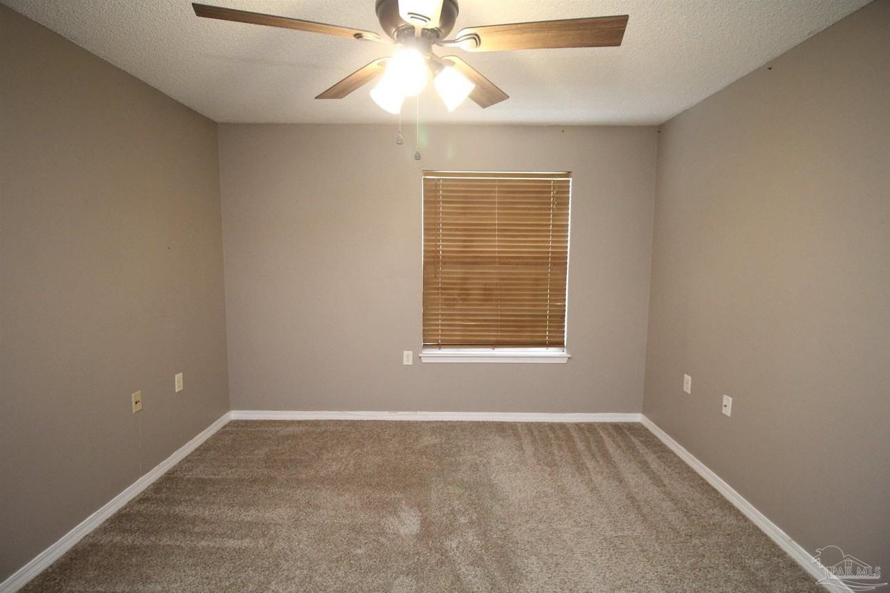 309 Loveland Cir - Photo 7 of 13