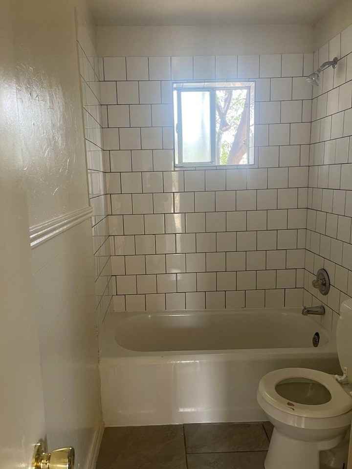 1101 W Kentucky Ave - Photo 7 of 10