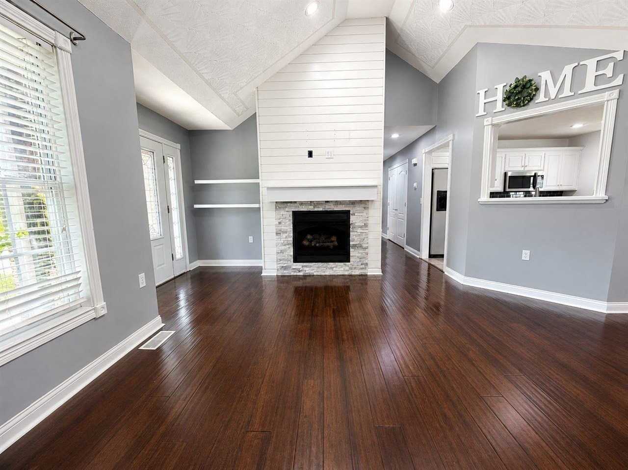 1284 Trillium Ln - Photo 2 of 25