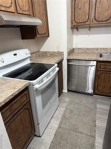 31555 Fraser Dr #19 - Photo 6 of 12