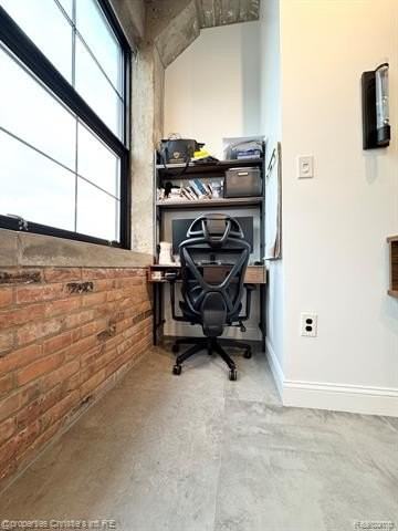 55 W Canfield St #212 - Photo 4 of 18