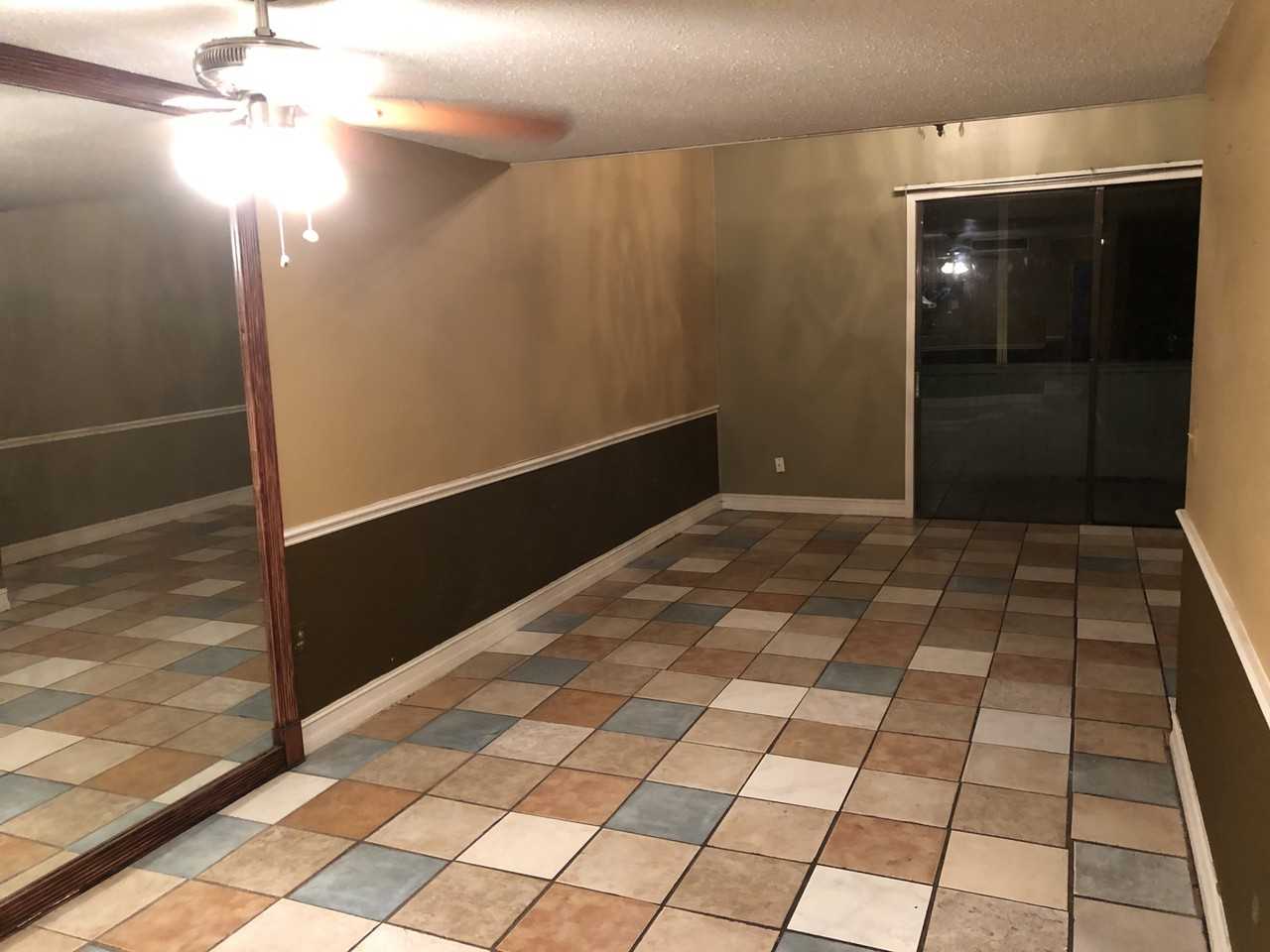 709 Sw 75th St #202 - Photo 2 of 10
