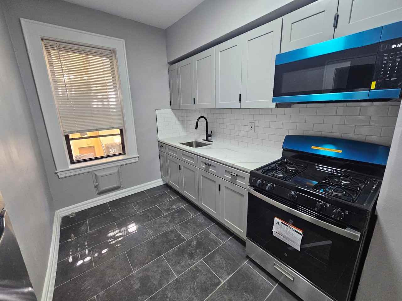 331 Elmora Ave #J - Photo 2 of 7