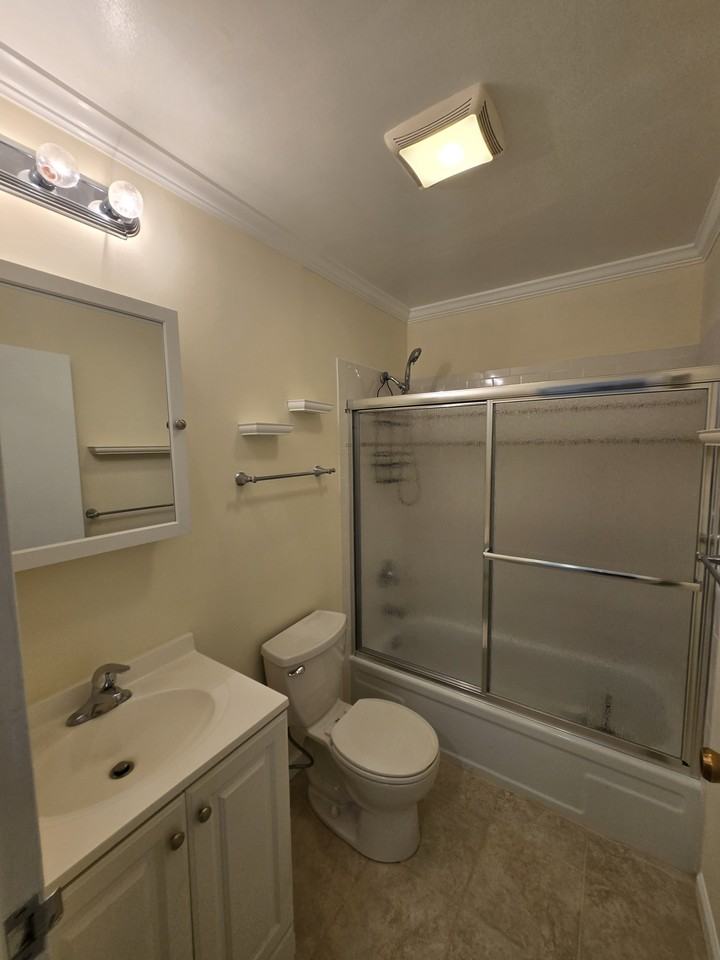 235 Henry Ave #12E - Photo 4 of 12