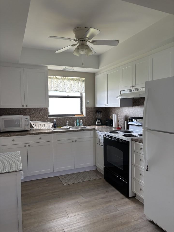 302 New Hampshire St #1AB - Photo 7 of 14