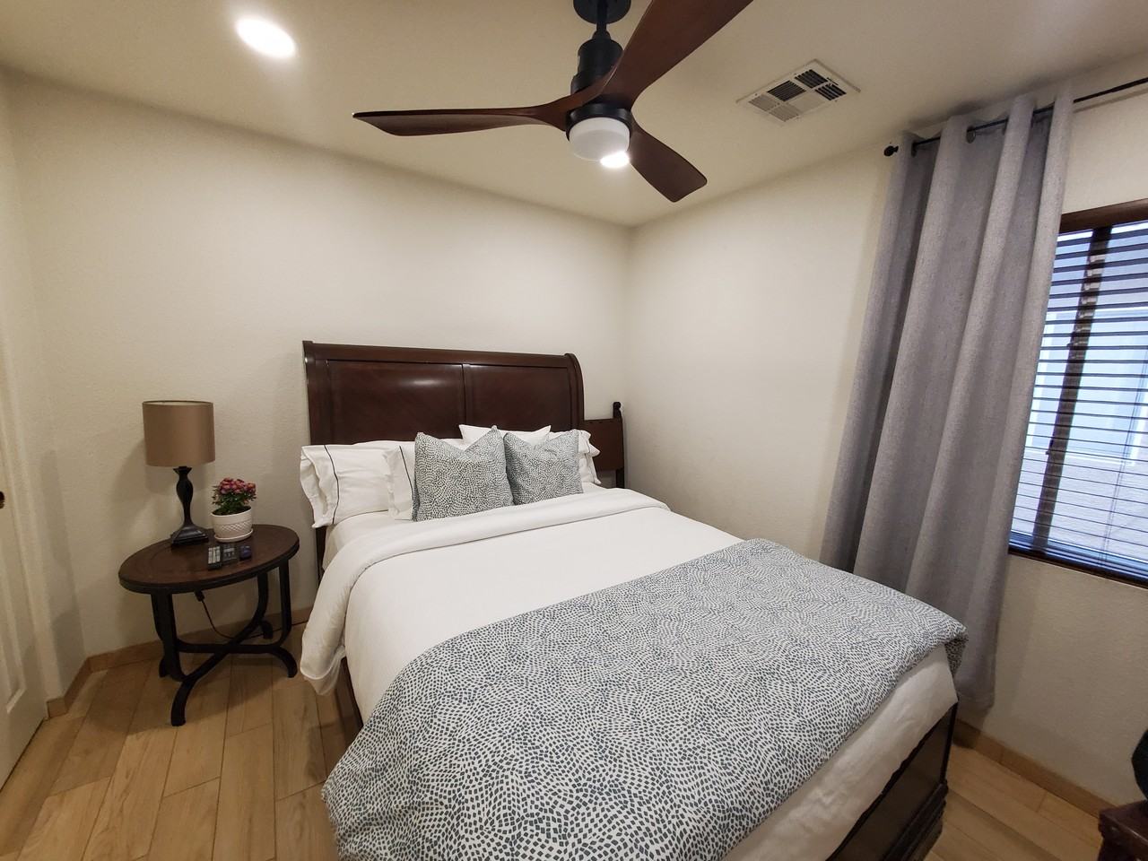10363 W Alvarado Rd #NA - Photo 4 of 7