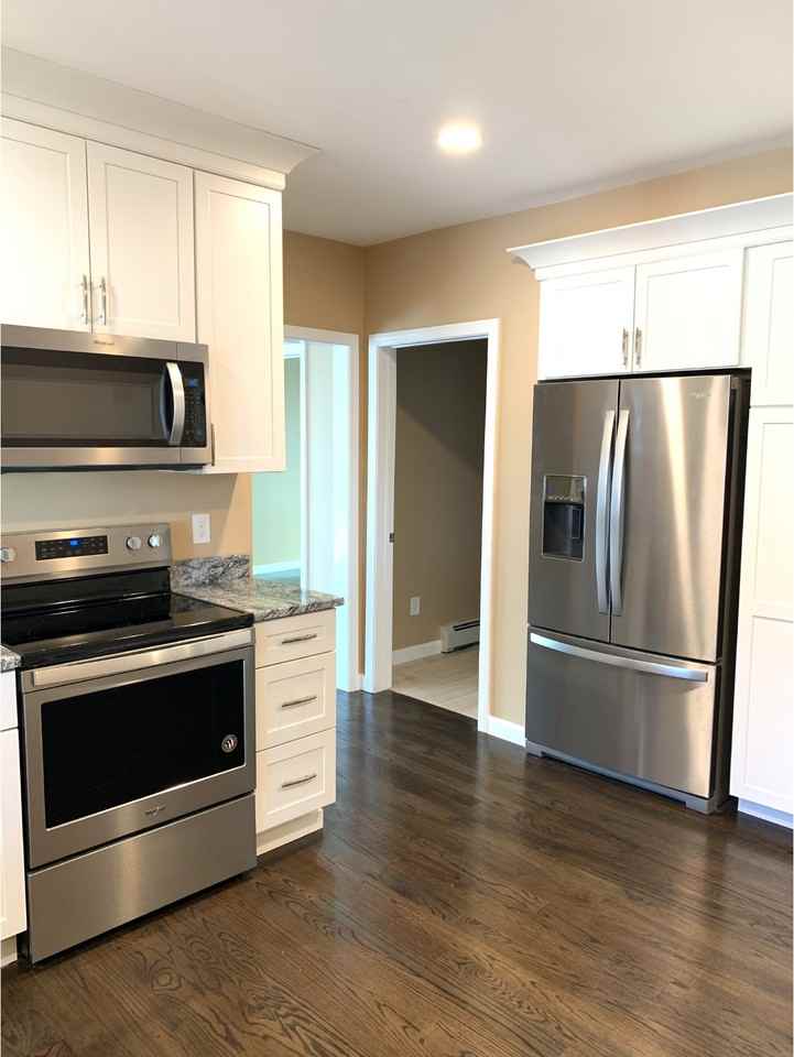 35 Lincoln St #2 - Photo 2 of 12