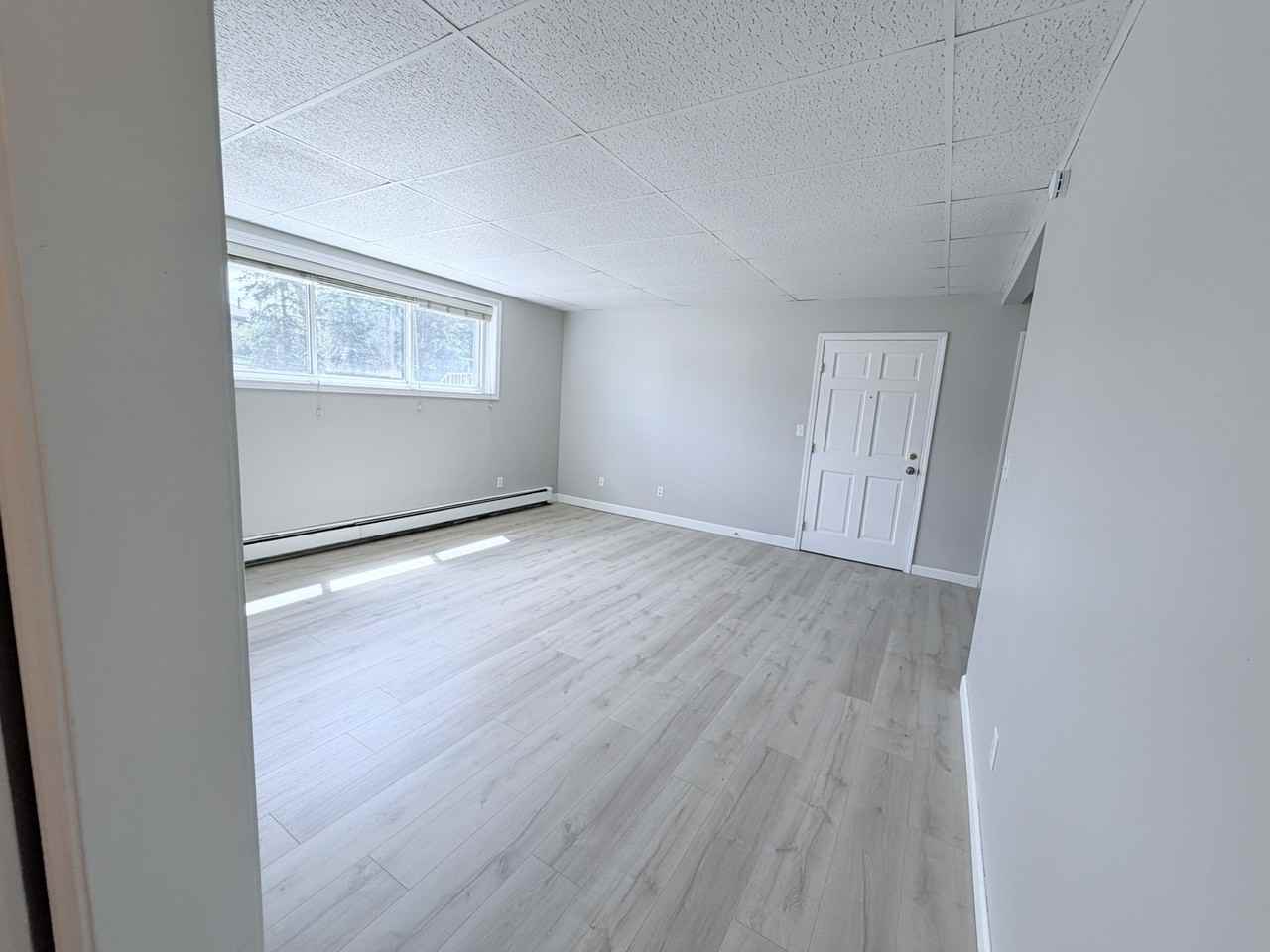 104 6th St Ne #1 - Photo 5 of 10