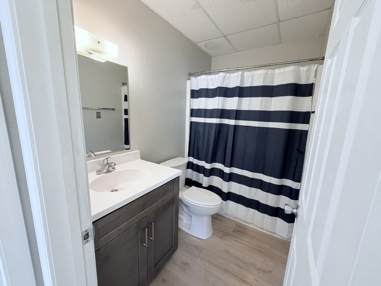 104 6th St Ne #1 - Photo 6 of 10