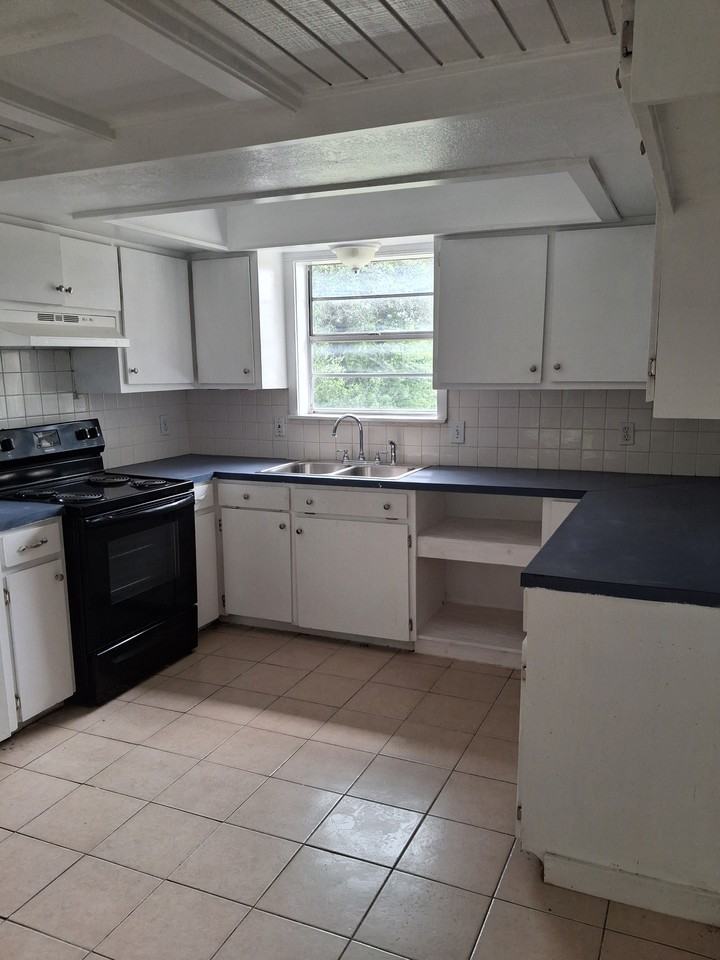 100 Harmon Hills Rd #NA - Photo 3 of 6