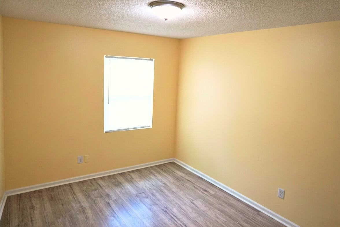 7190 Conant Ave #4 - Photo 3 of 10