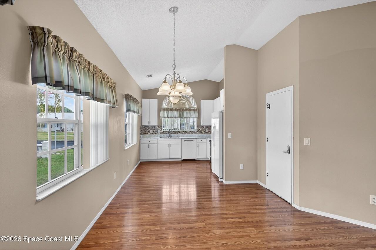 1924 Sugarberry Ct Ne - Photo 7 of 15