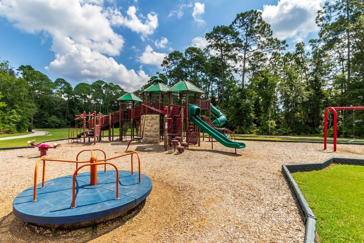 1595 Vineland Cir Unit C #C - Photo 6 of 29