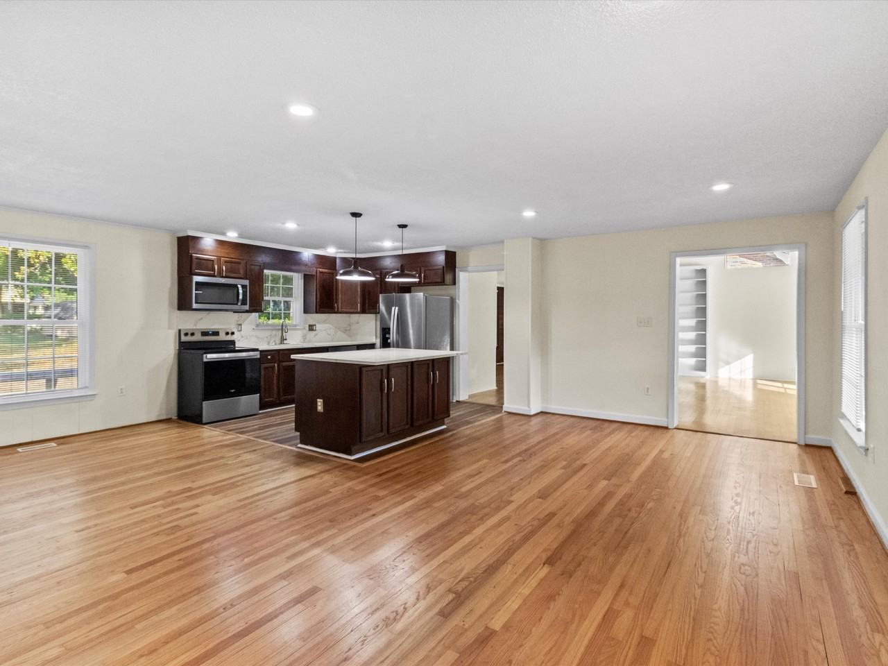 3234 Hunter Dr #NA - Photo 4 of 19