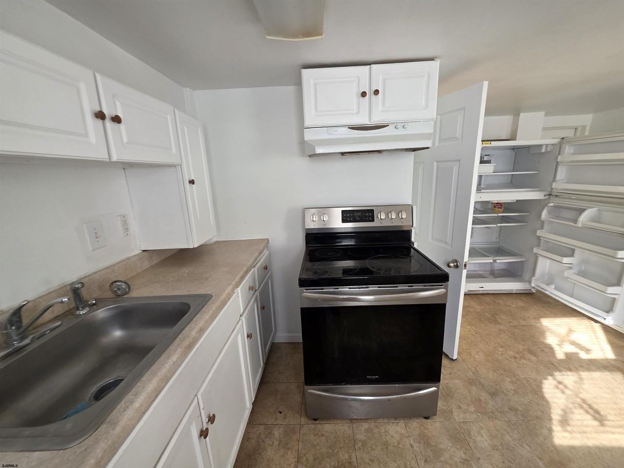 45 N Windsor Ave - Photo 7 of 14
