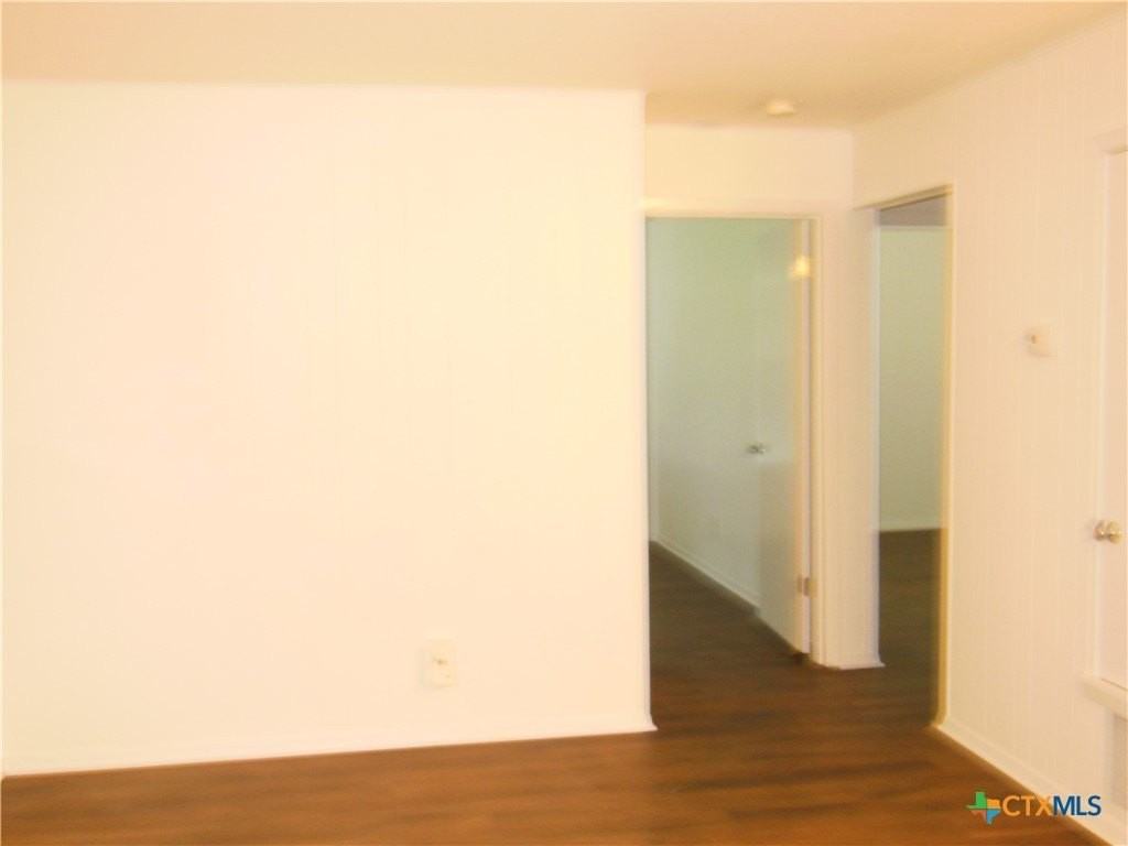 1022 Clover Cir - Photo 3 of 15