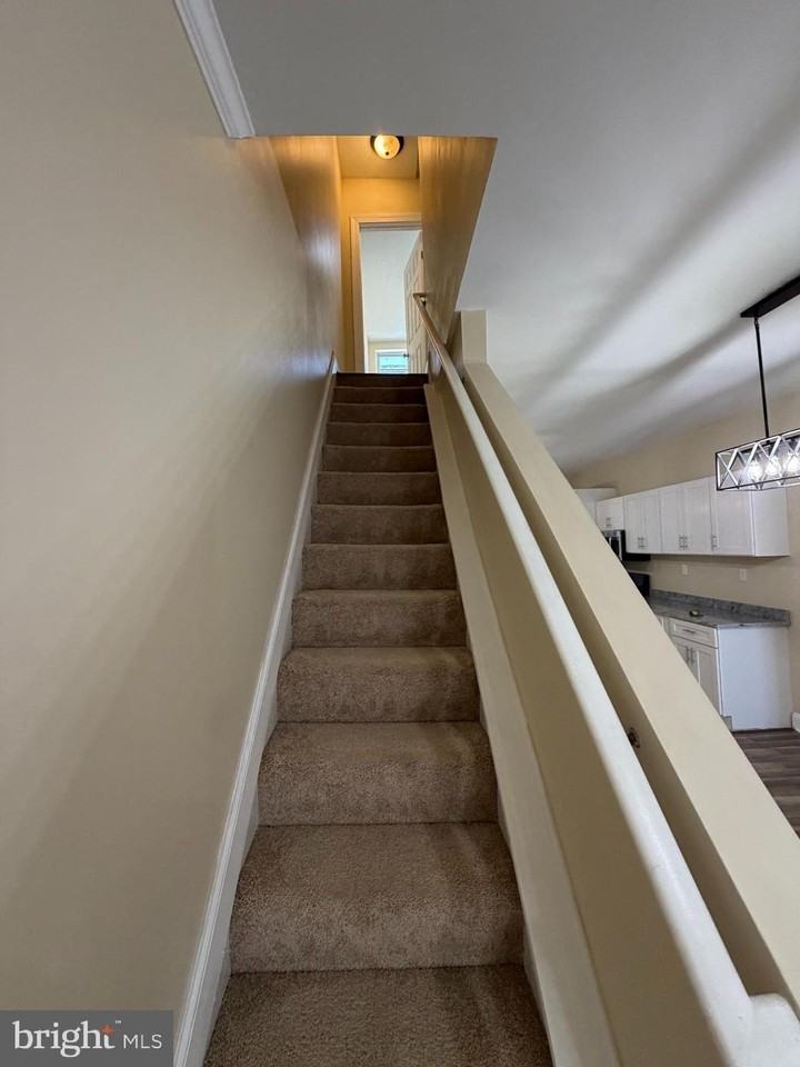 1904 E Lanvale St - Photo 4 of 14