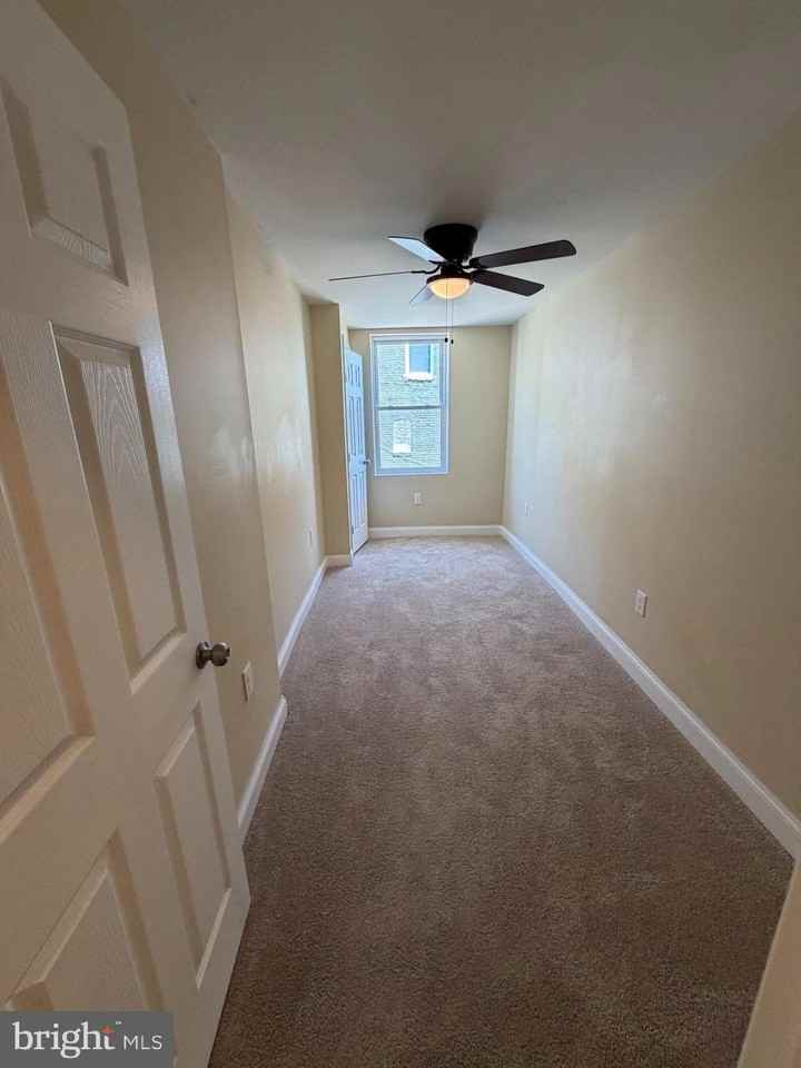 1904 E Lanvale St - Photo 6 of 14