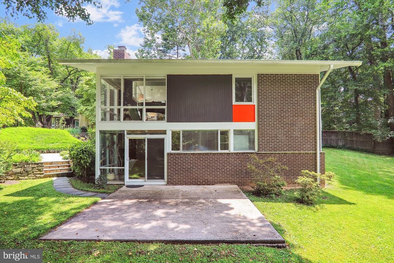 3945 Rickover Rd - Photo 3 of 43