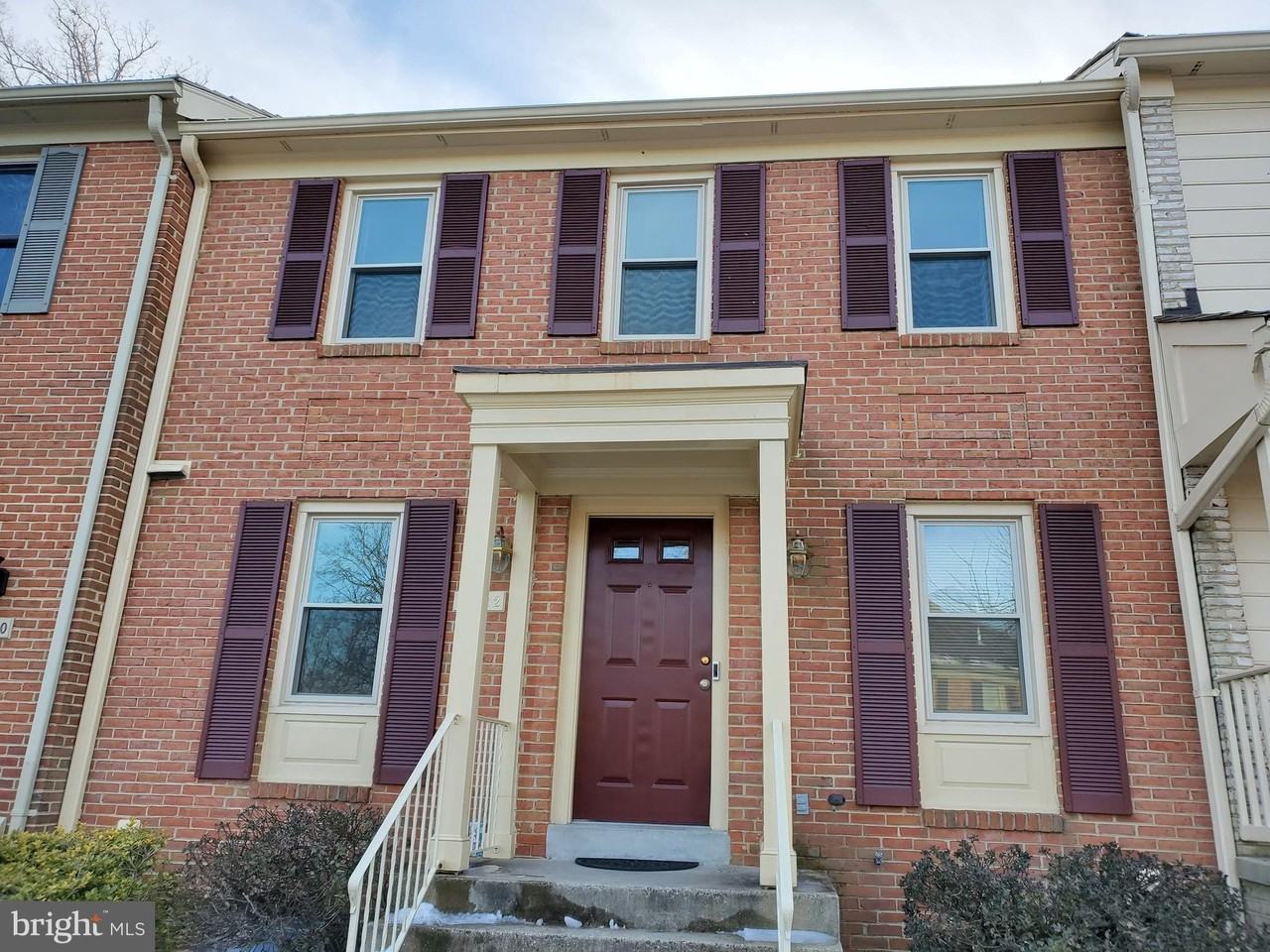 15322 Manor Village Ln