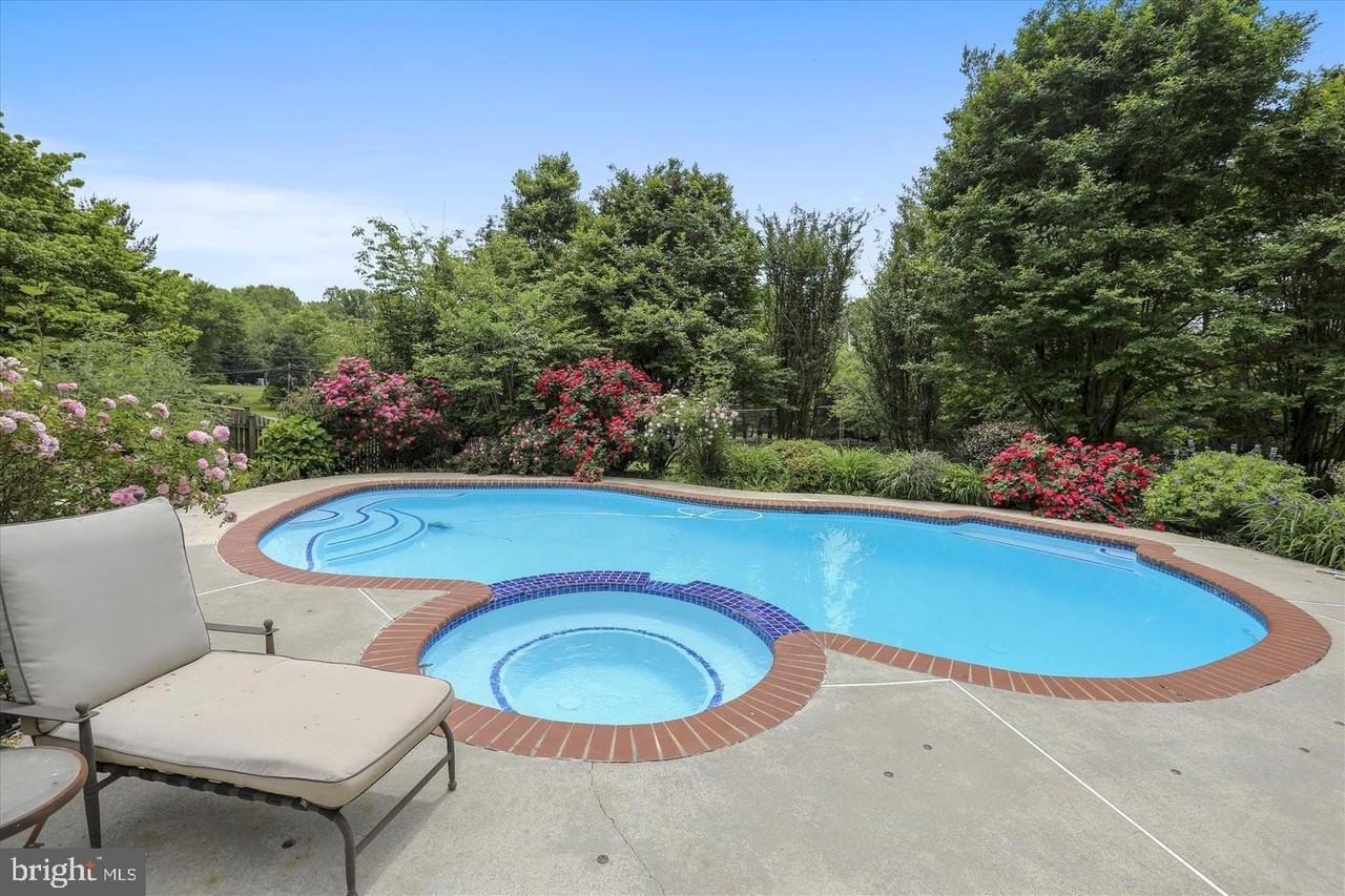 15602 Bondy Ln - Photo 5 of 5