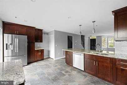 10907 Daniel Sim Ct - Photo 6 of 30